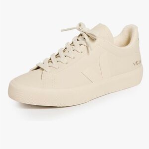 Veja women’s Cream Sneakers size 8